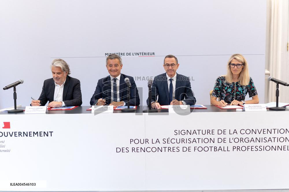 Signing of the agreement between the French government and the Professional Football League (LFP) - Paris AJ