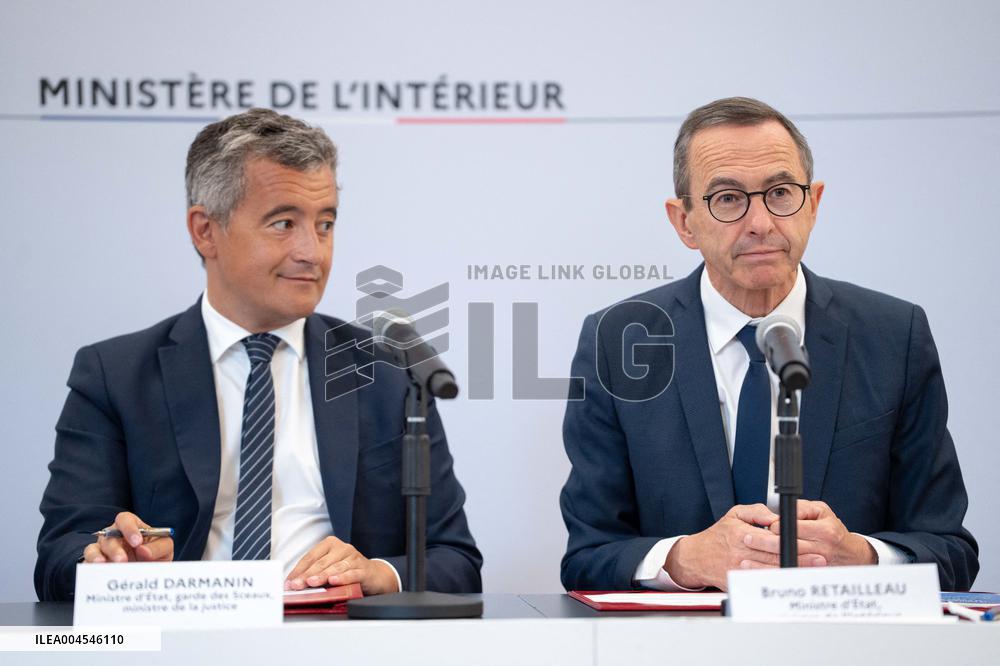 Signing of the agreement between the French government and the Professional Football League (LFP) - Paris AJ