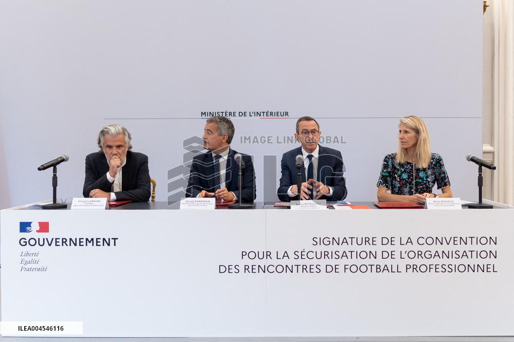 Signing of the agreement between the French government and the Professional Football League (LFP) - Paris AJ