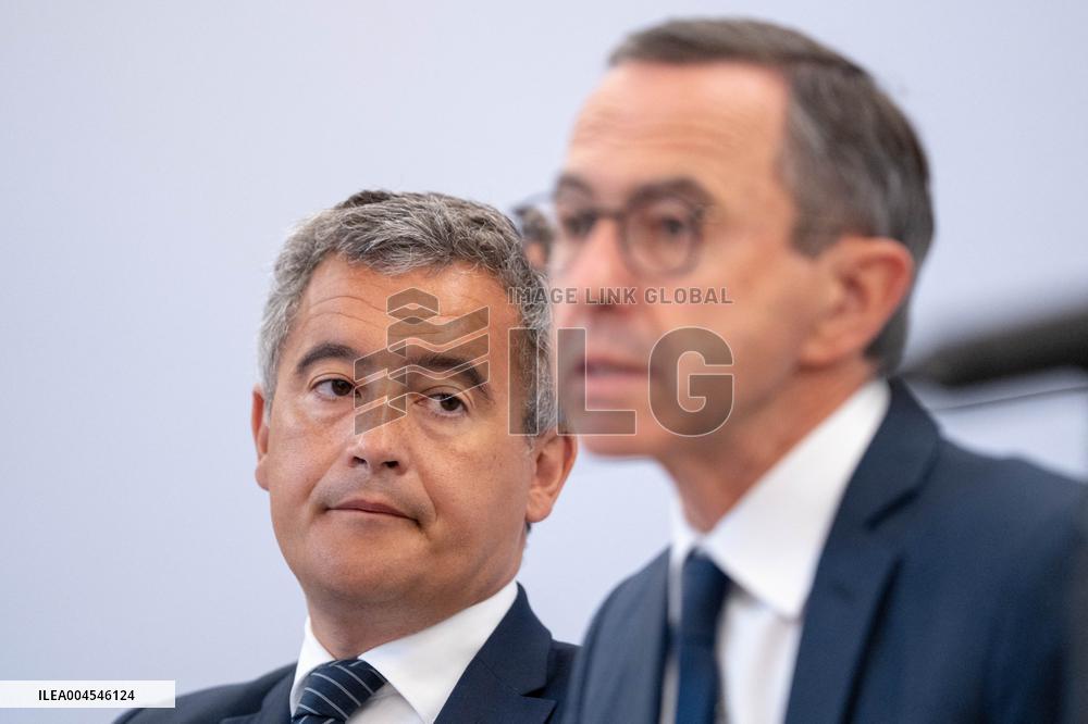 Signing of the agreement between the French government and the Professional Football League (LFP) - Paris AJ