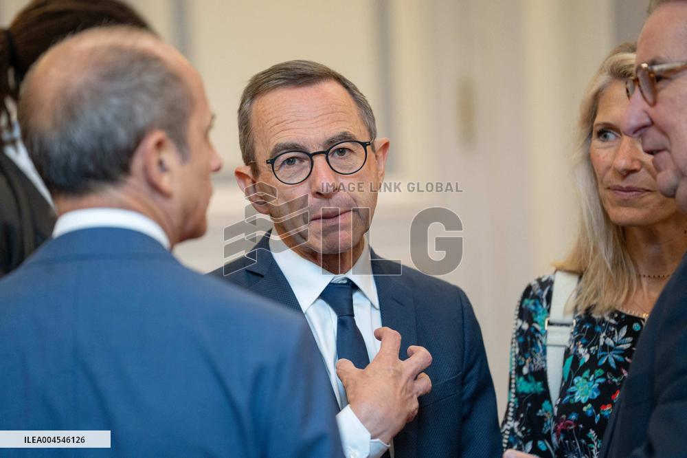Signing of the agreement between the French government and the Professional Football League (LFP) - Paris AJ