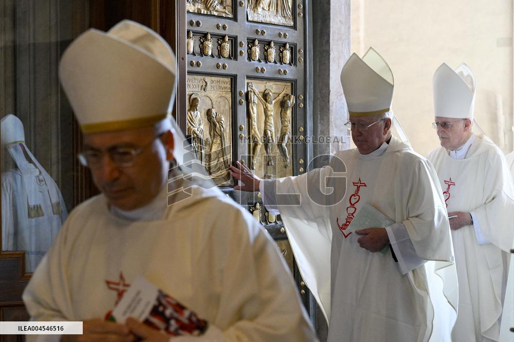 Pope Leo XIV Leads A Meditation For The Jubile of Bishops - Vatican