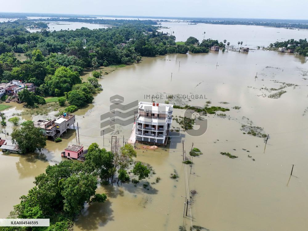 Two Lakh People Affected by Ghatal Floods - India