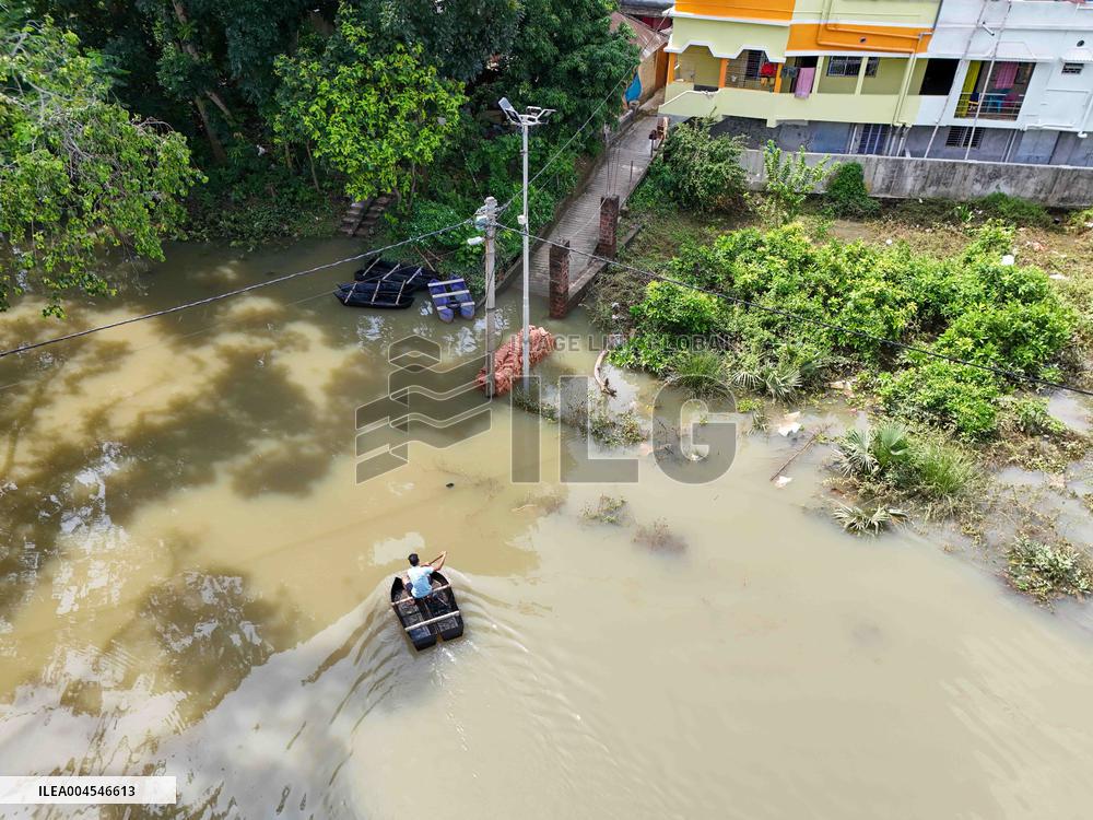 Two Lakh People Affected by Ghatal Floods - India