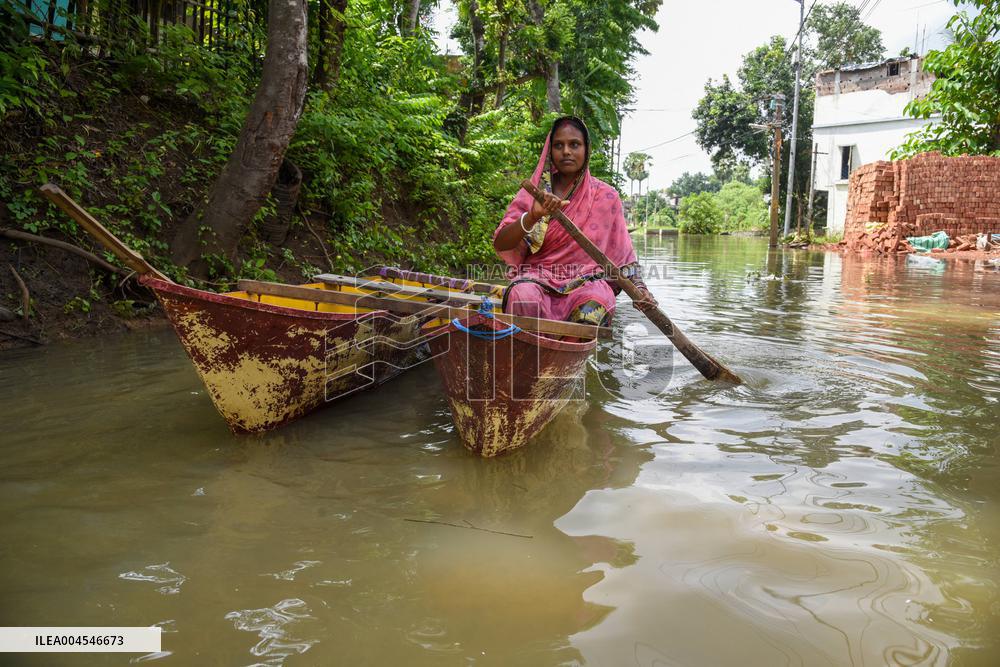 Two Lakh People Affected by Ghatal Floods - India