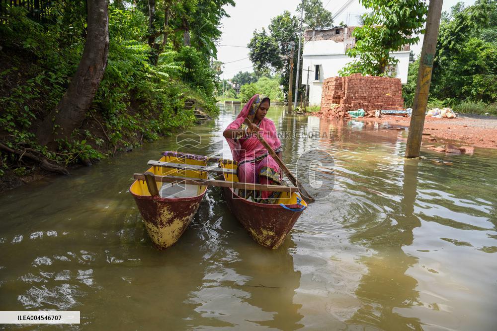 Two Lakh People Affected by Ghatal Floods - India