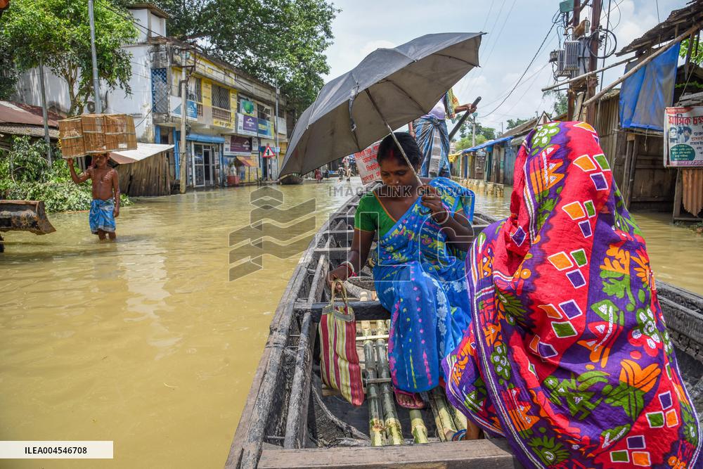Two Lakh People Affected by Ghatal Floods - India