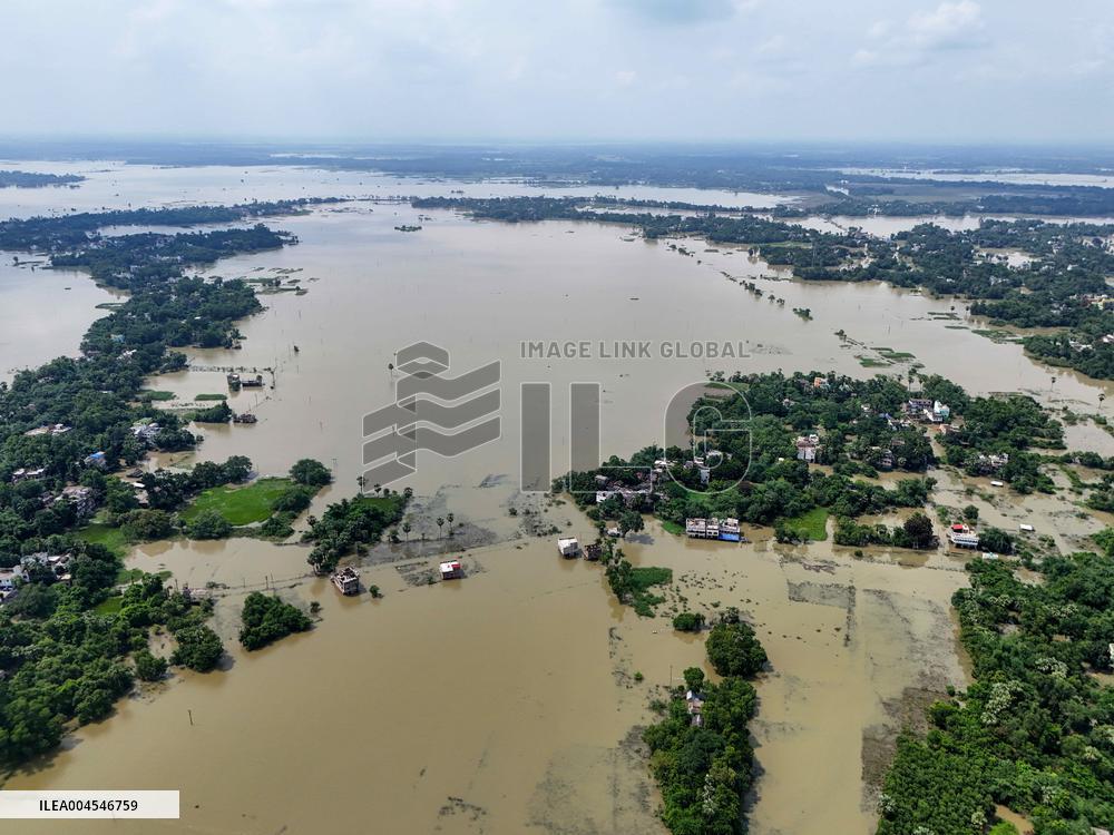 Two Lakh People Affected by Ghatal Floods - India