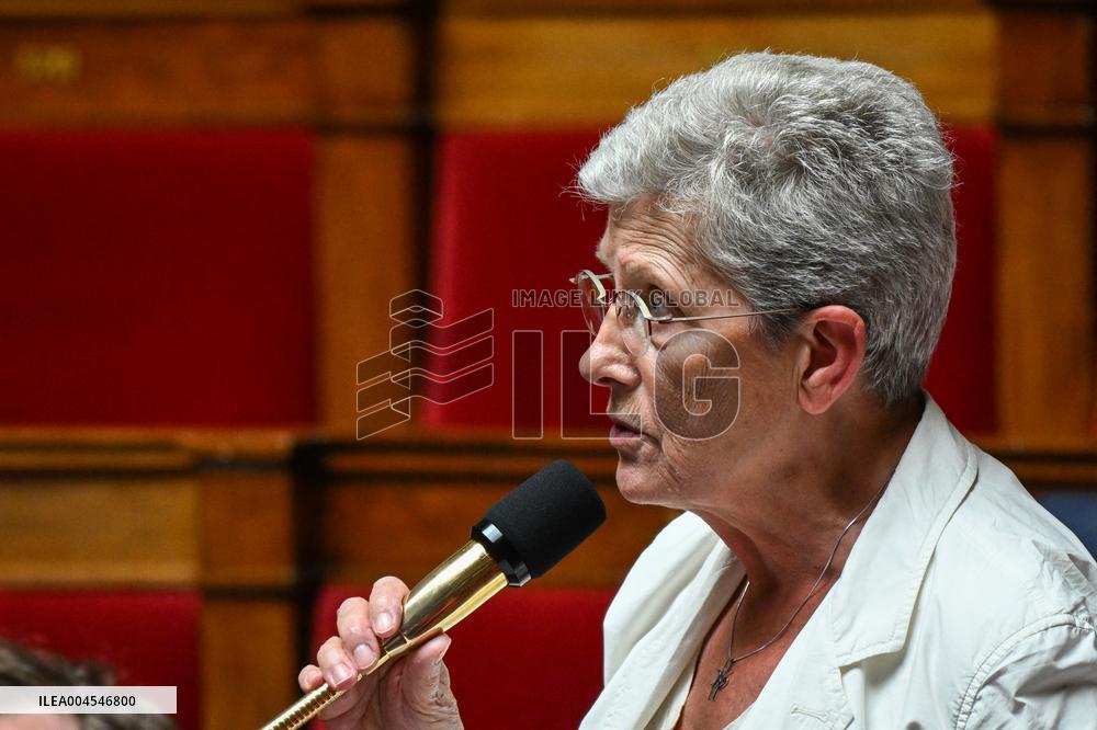 Questions to the government at the National Assembly in Paris FA