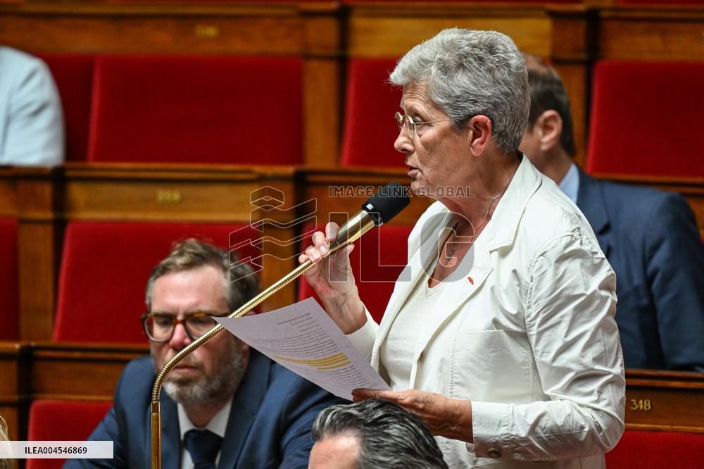 Questions to the government at the National Assembly in Paris FA