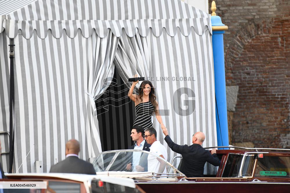 Jeff Bezos And Lauren Sanchez Leaving Hotel - Venice