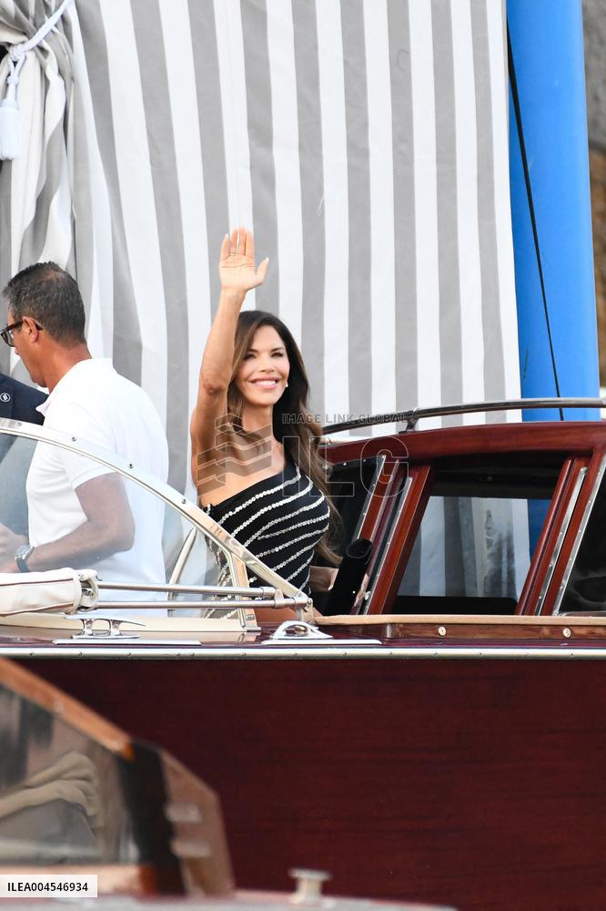 Jeff Bezos And Lauren Sanchez Leaving Hotel - Venice