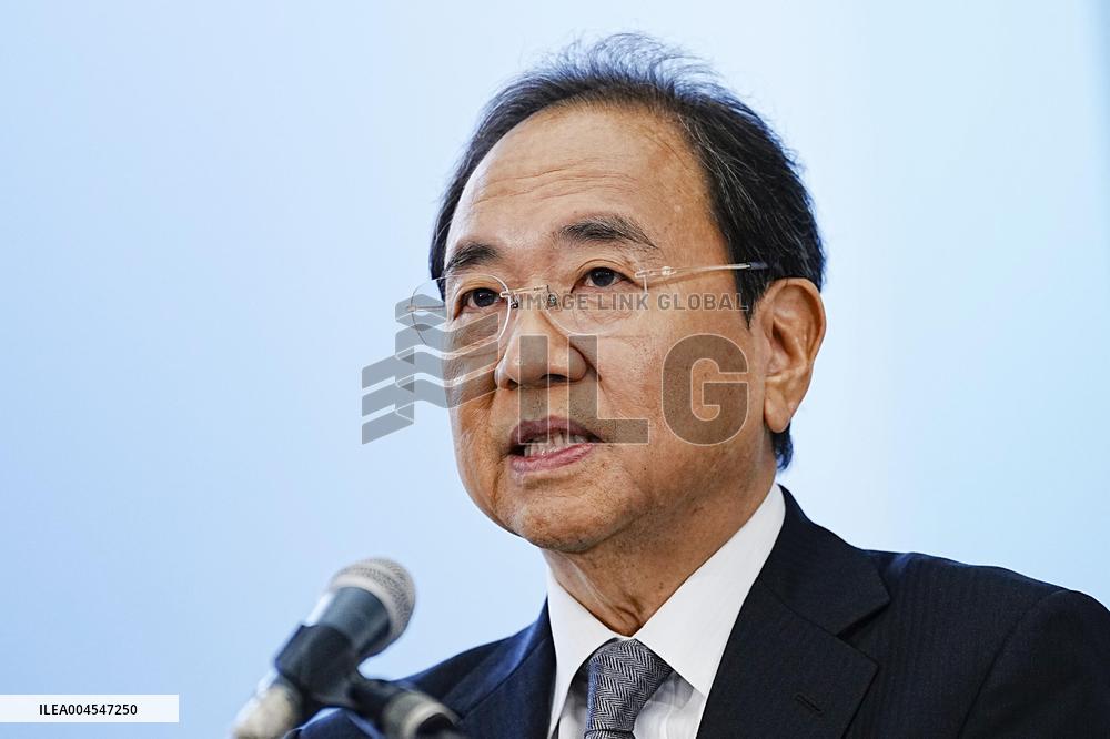 Fuji TV president's press conference