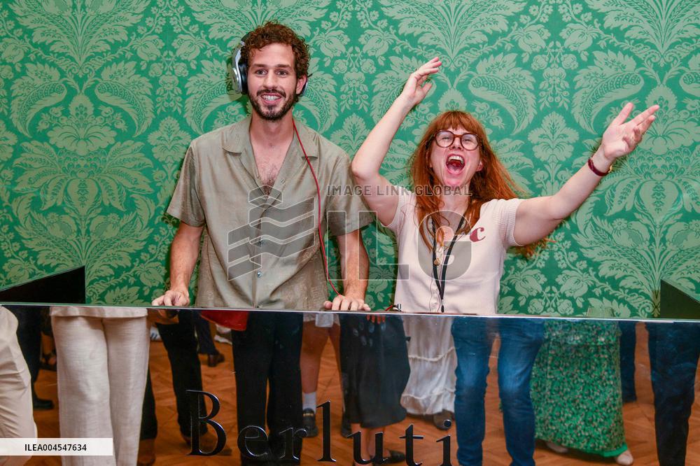 PFW - Berluti Photocall