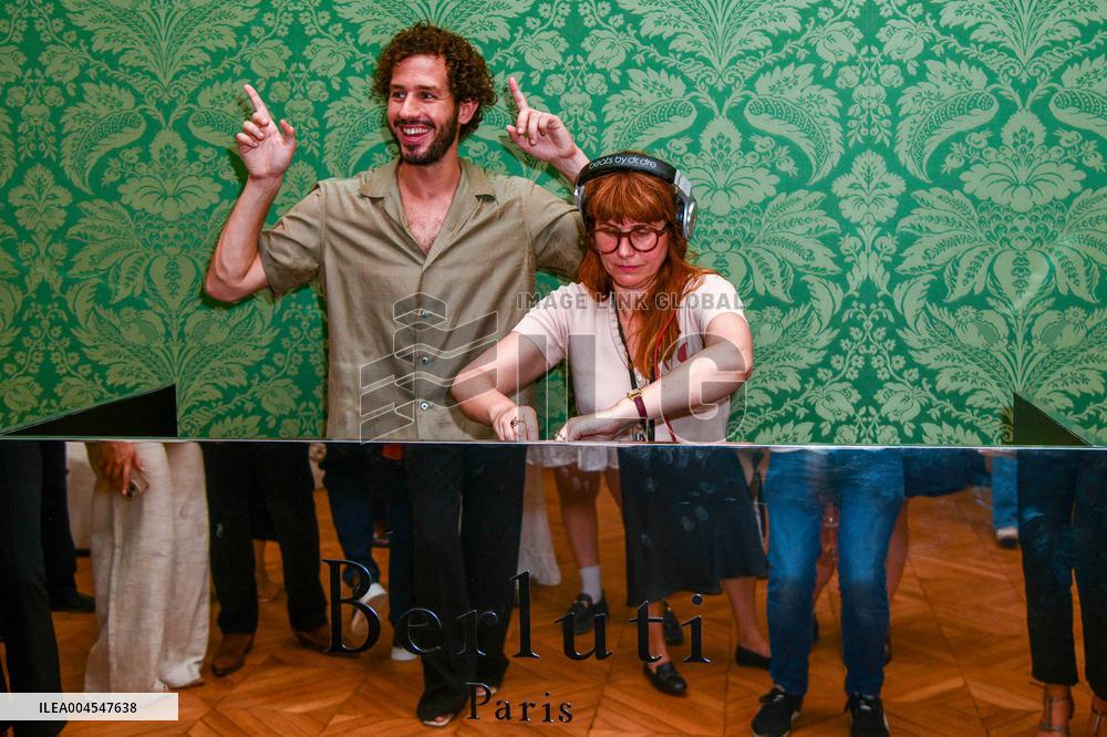 PFW - Berluti Photocall