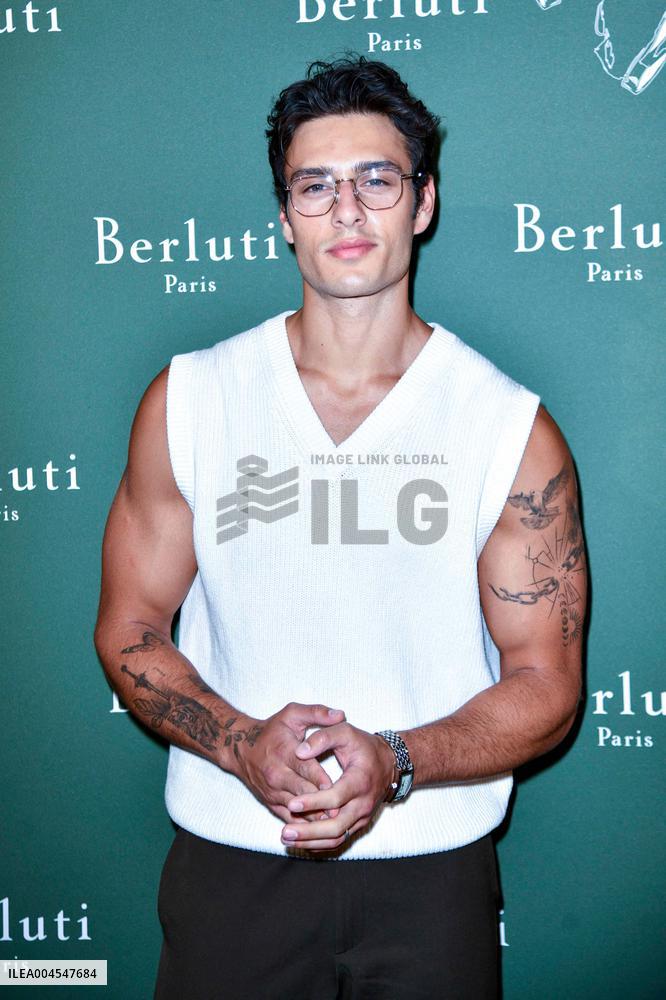 PFW - Berluti Photocall