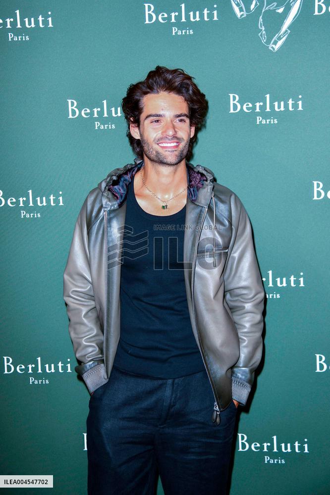 PFW - Berluti Photocall