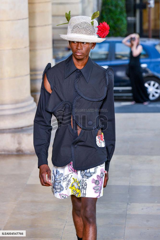 PFW - Walter Van Beirendonck Runway