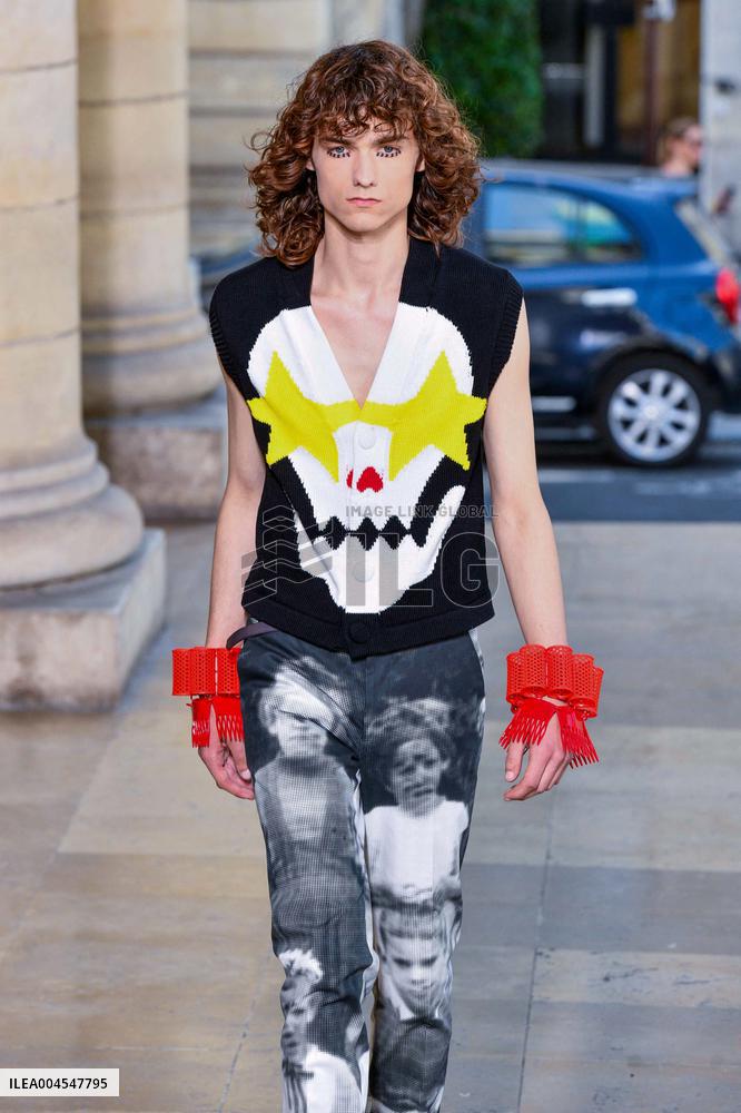 PFW - Walter Van Beirendonck Runway