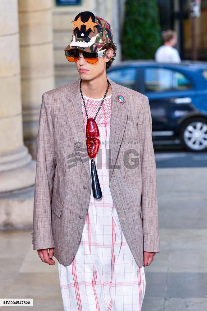 PFW - Walter Van Beirendonck Runway