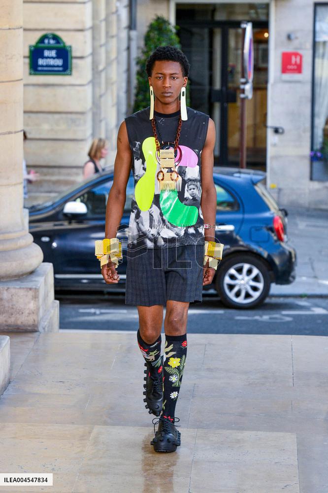 PFW - Walter Van Beirendonck Runway