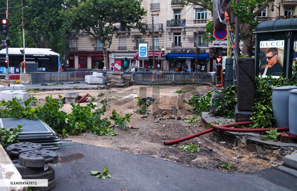 Recovery After Violent Storms in Paris - Paris