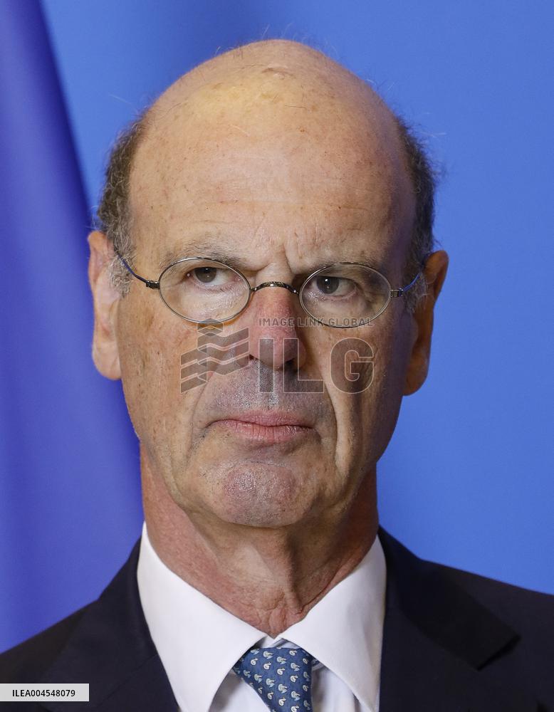 Public Finance Alert Committee - Paris