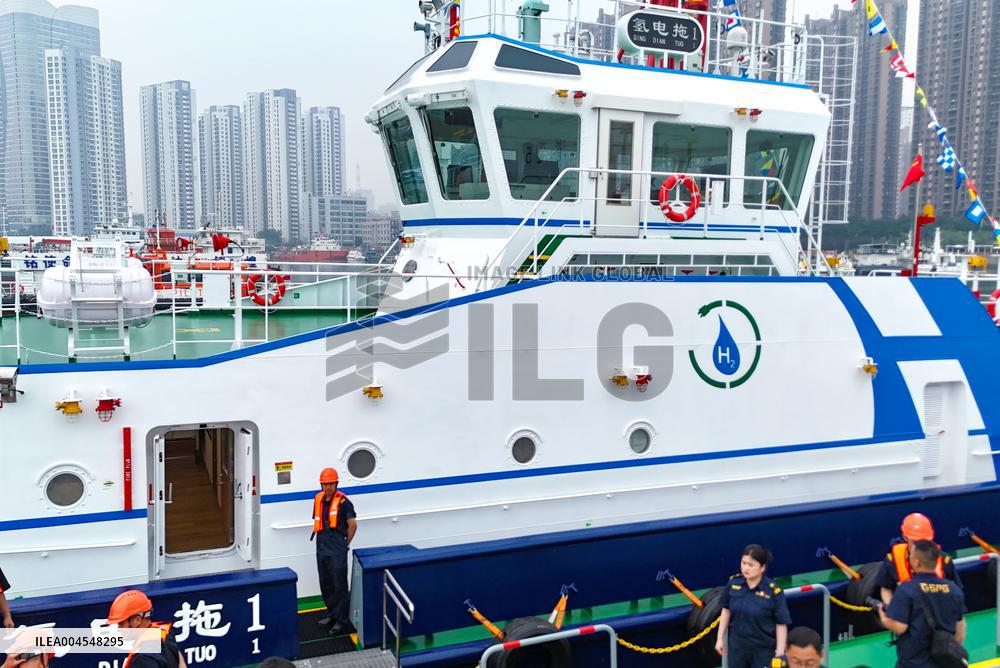 China First Hydrogen-electric Tugboat