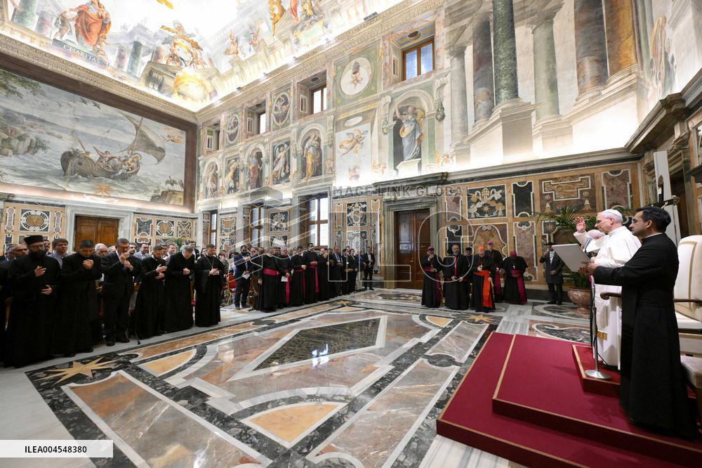 Pope Leo XIV Meets Aid Agencies for the Oriental Churches - Vatican