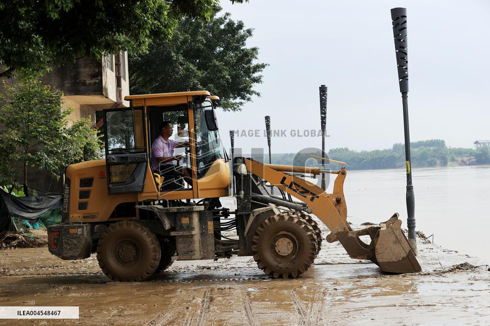 Reconstruction After The Flood