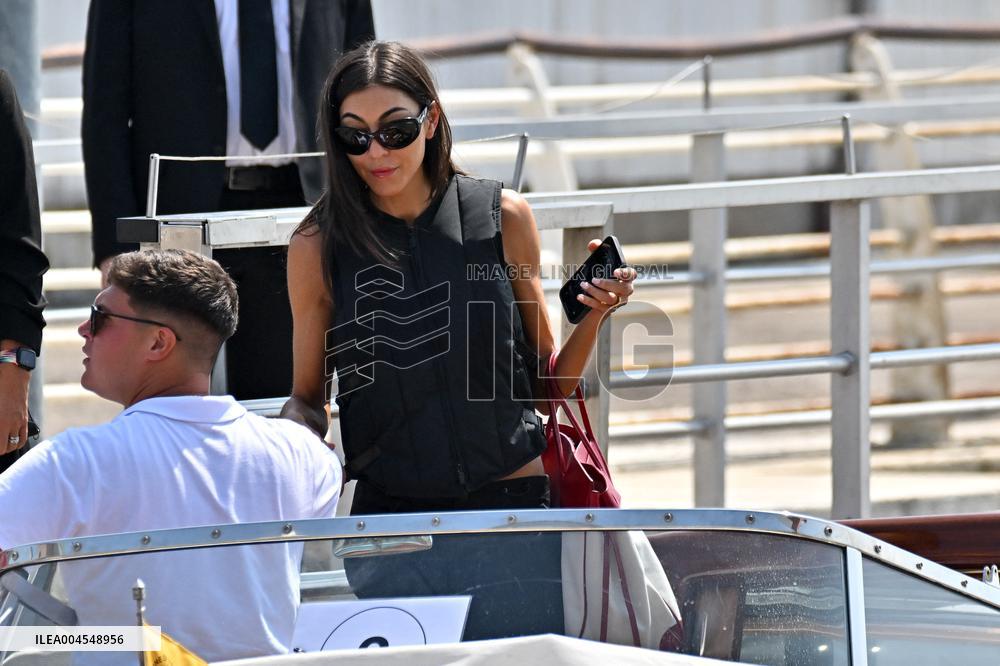 Sarah Staudinger and Ari Emanuel At Venice Airport