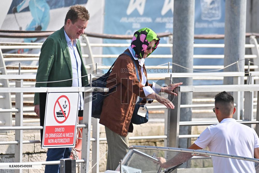 Paul Marshall At Venice Airport - Italy