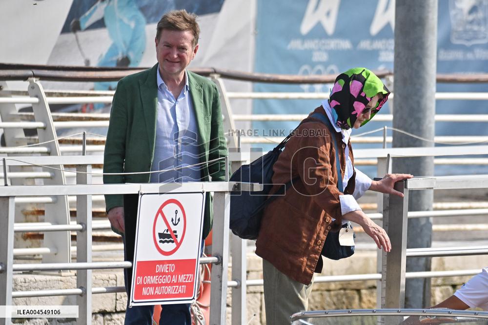 Paul Marshall At Venice Airport - Italy