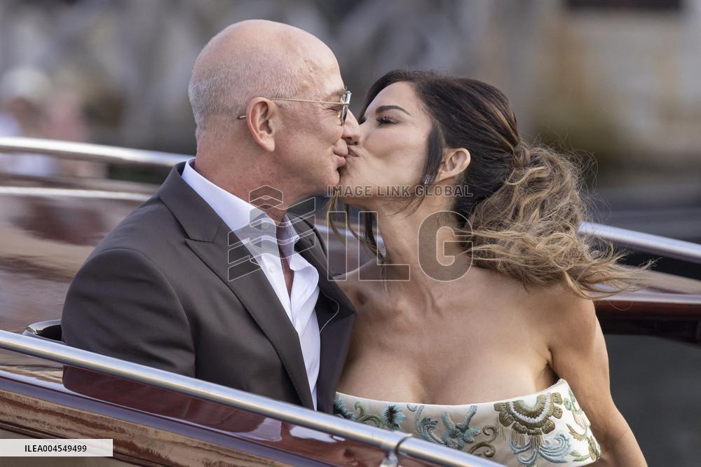 Jeff Bezos and Lauren Sanchez Leave Their Hotel - Venice