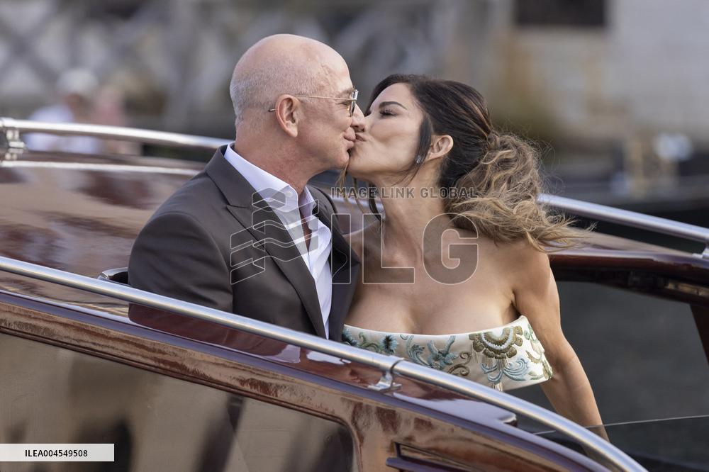 Jeff Bezos and Lauren Sanchez Leave Their Hotel - Venice