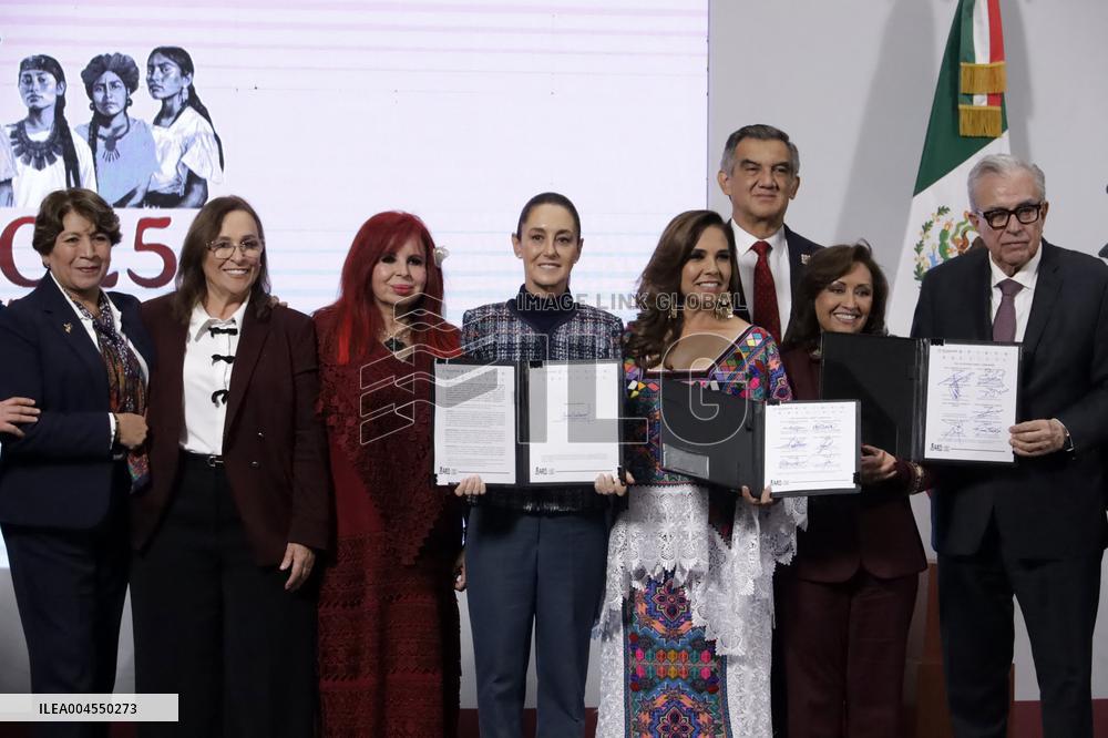 Mexican President Claudia Sheinbaum Meets Whit Gobernors - Mexico