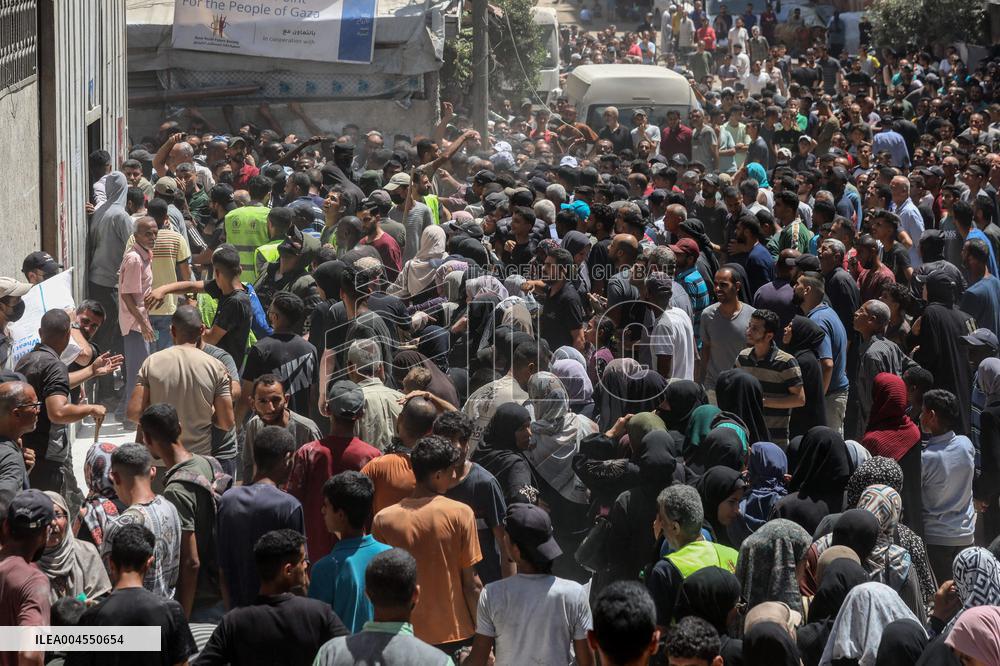 Food Assistance Distribution Point - Gaza