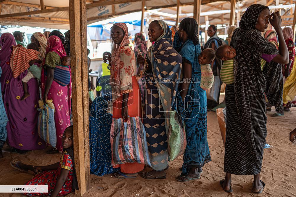 More than 844,000 Sudanese Refugees Have Fled to Chad