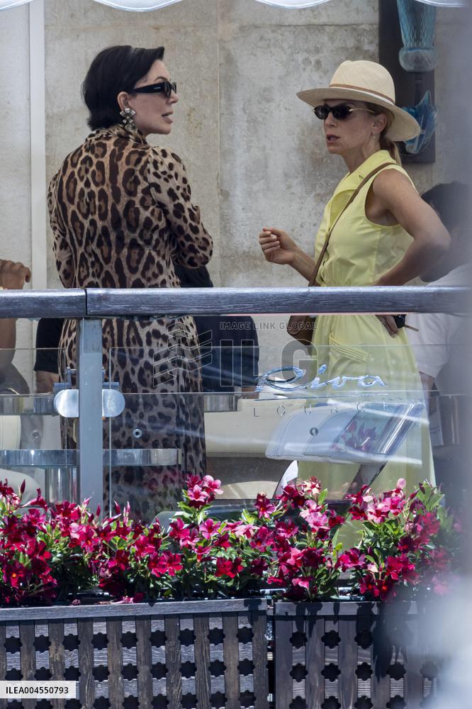 Chris Jenner, Orlando Bloom And Oprah Winfrey At Gritti Hotel - Venice