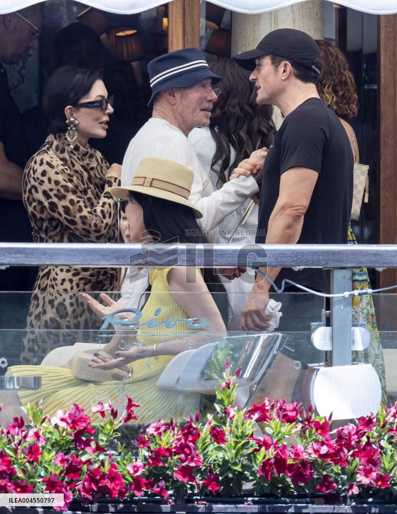 Chris Jenner, Orlando Bloom And Oprah Winfrey At Gritti Hotel - Venice