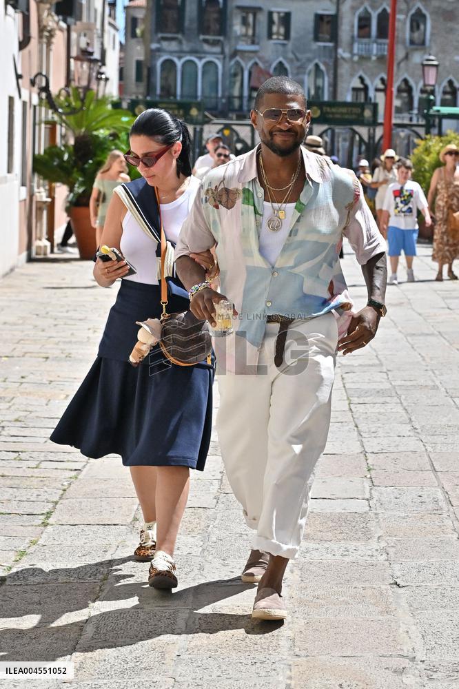 Usher Walking The Streets Of Venice