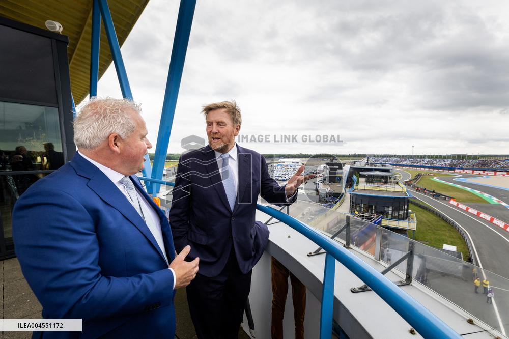 King Visits Training Day of 100-Year-Old TT - Netherlands