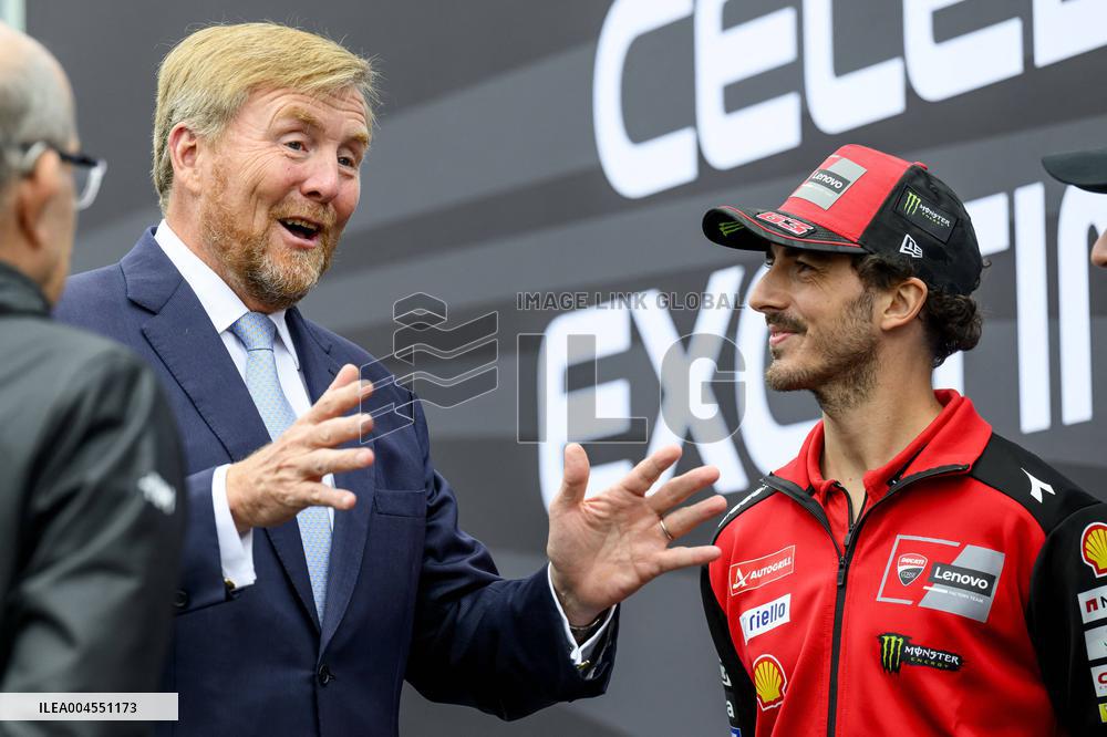 King Visits Training Day of 100-Year-Old TT - Netherlands