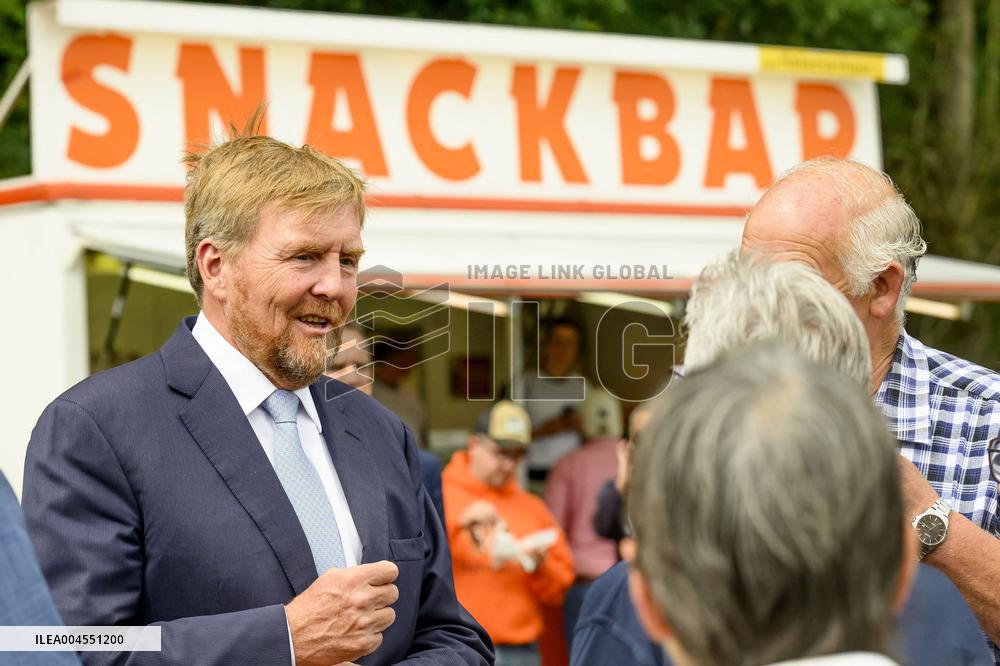 King Visits Training Day of 100-Year-Old TT - Netherlands