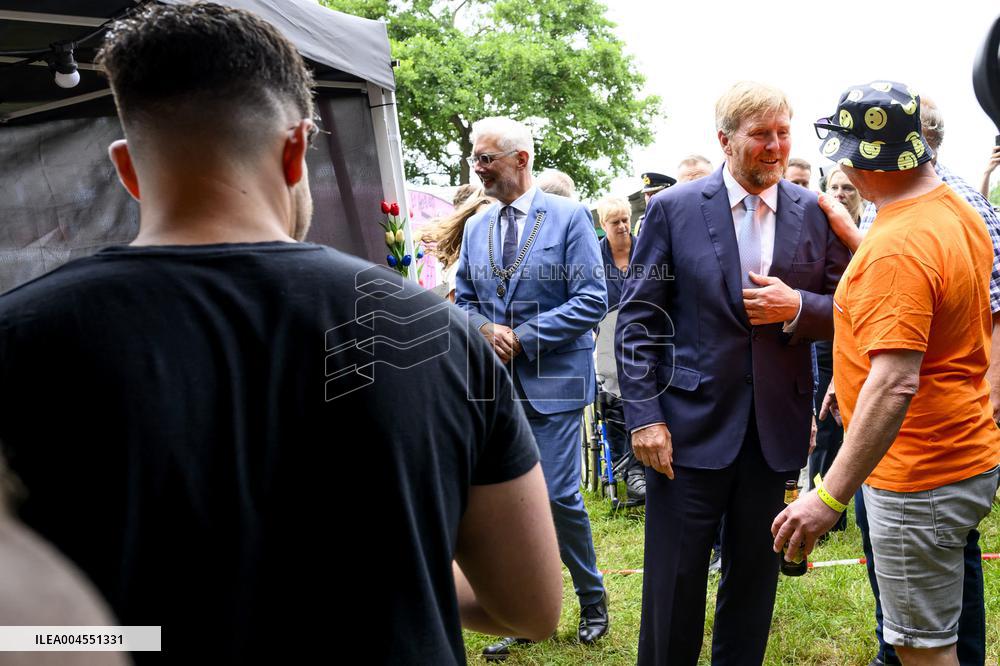King Visits Training Day of 100-Year-Old TT - Netherlands