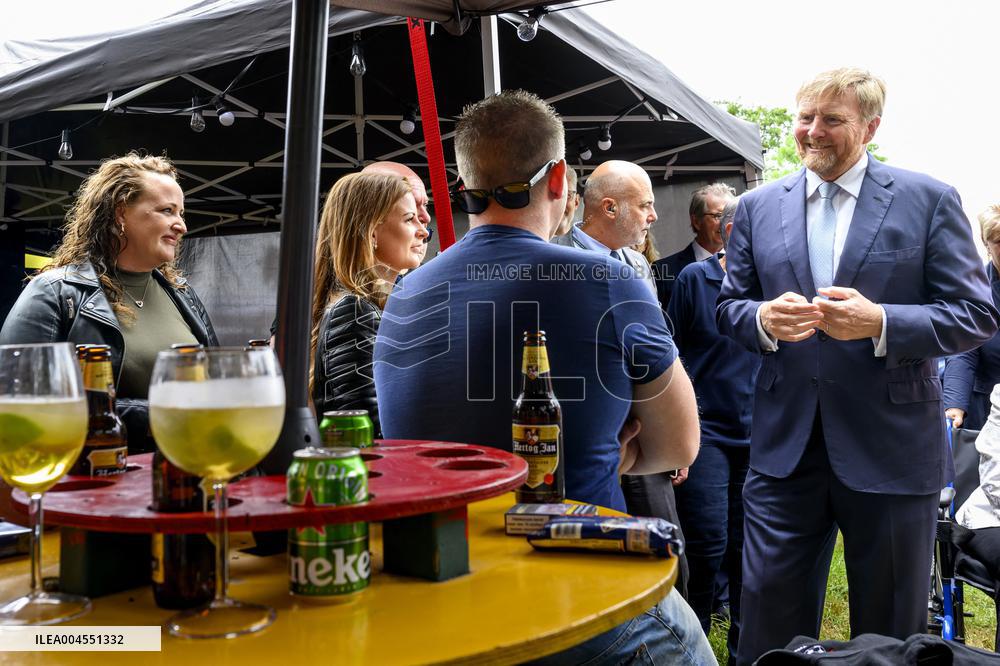 King Visits Training Day of 100-Year-Old TT - Netherlands