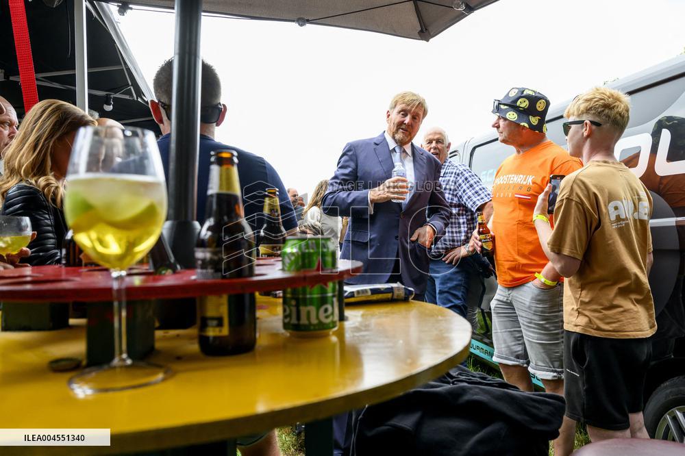 King Visits Training Day of 100-Year-Old TT - Netherlands