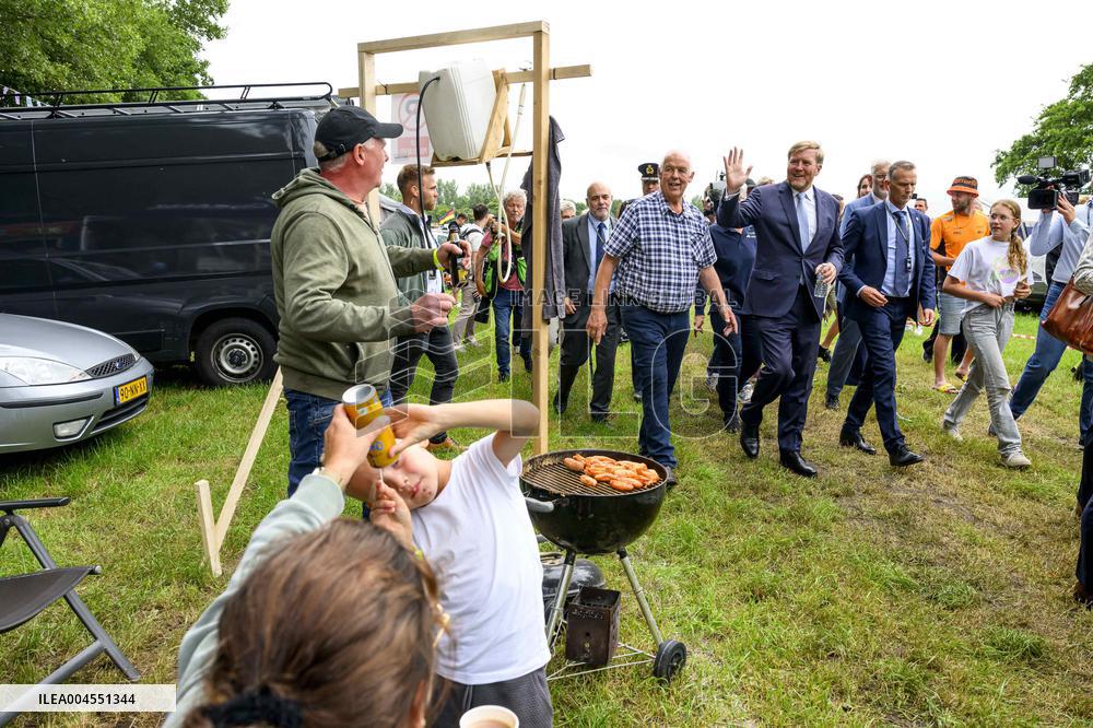 King Visits Training Day of 100-Year-Old TT - Netherlands