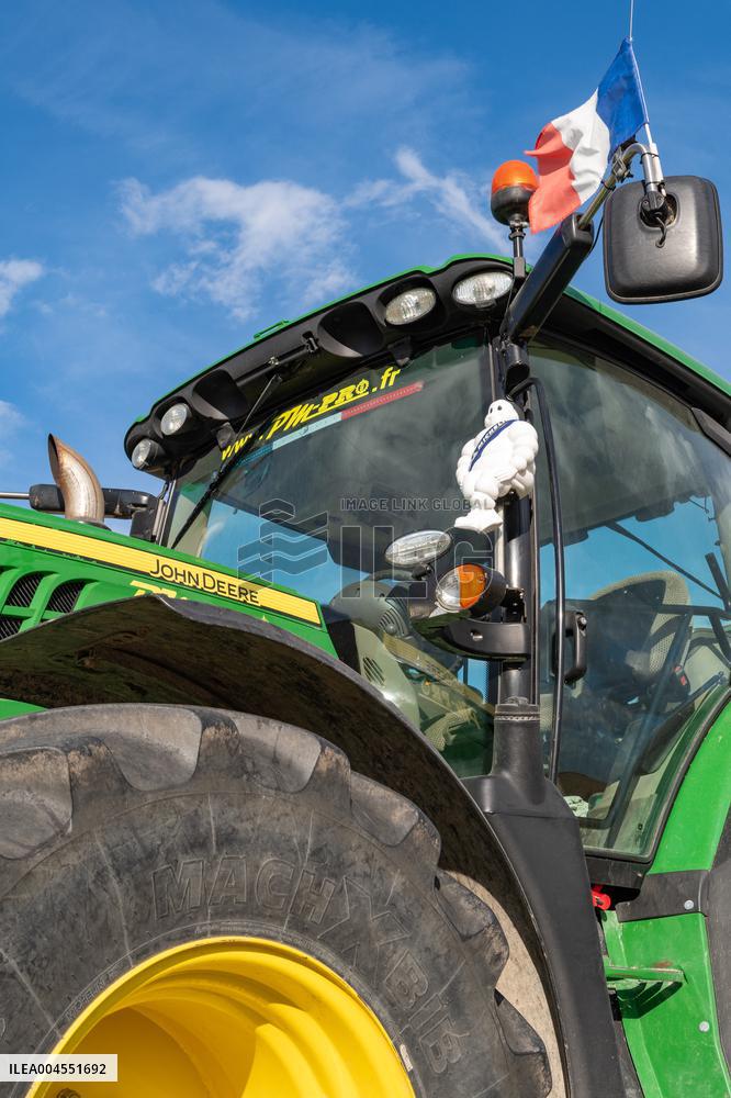 Rapeseed Harvest Illustrations - France