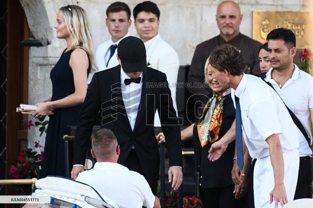 Leonardo DiCaprio Leaving Hotel On Bezos-Sanchez Wedding Day - Venice